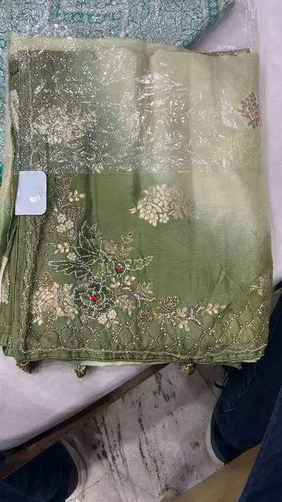 Post image Manufacturer for this sarees please ping me