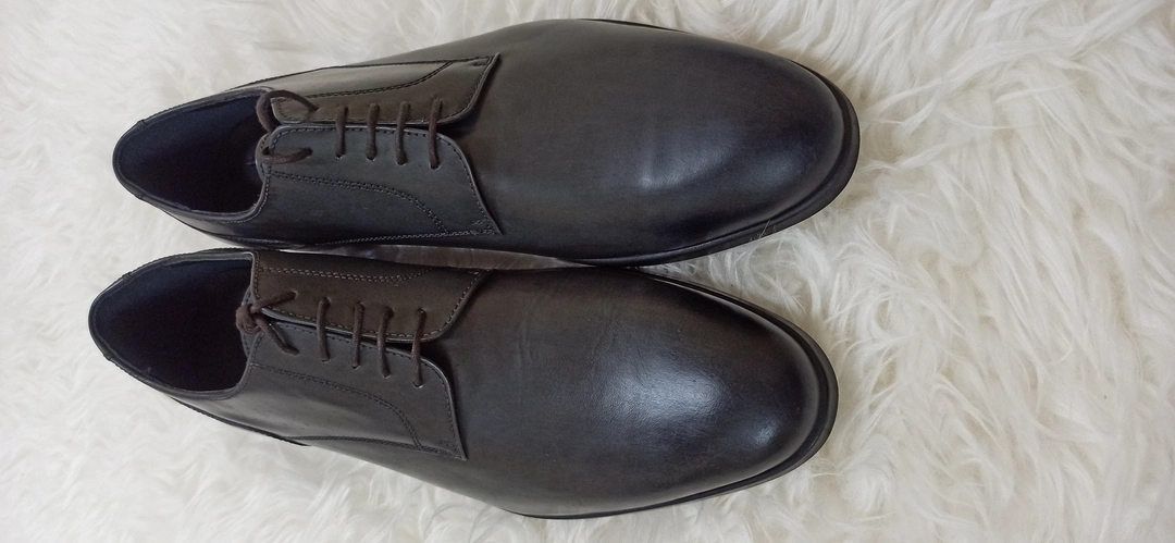 Grey leather shoe uploaded by Aursapelle on 11/19/2022