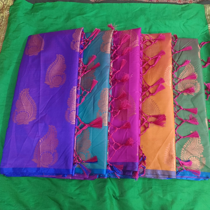 Product uploaded by Wholesale saree places on 11/19/2022