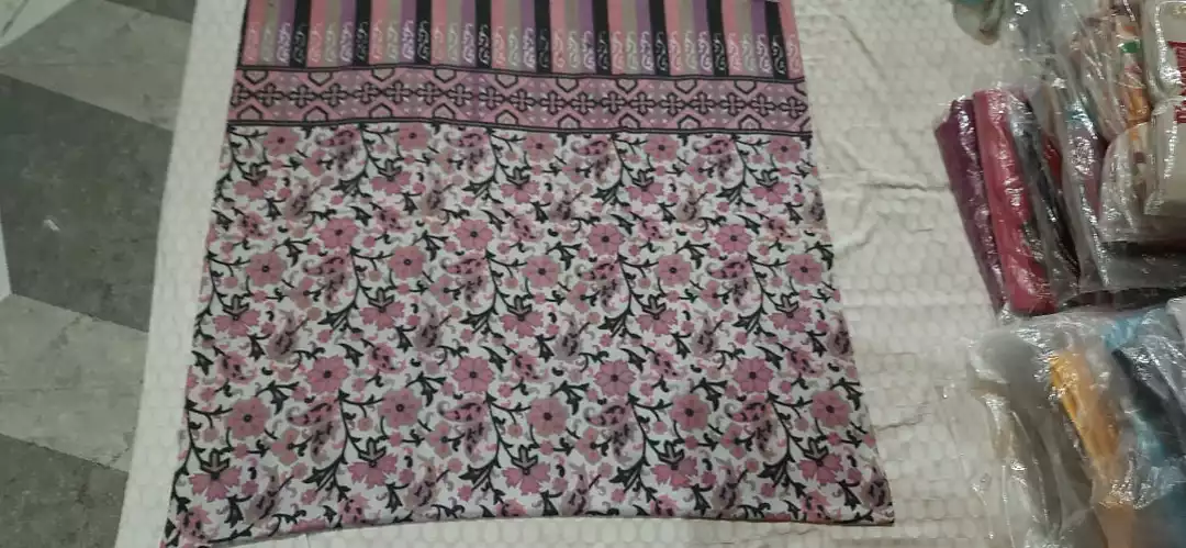 Product image of Shawl, price: Rs. 215, ID: shawl-cf65694f