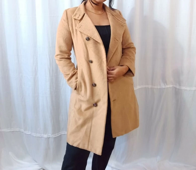 Girls long coat  uploaded by business on 11/20/2022