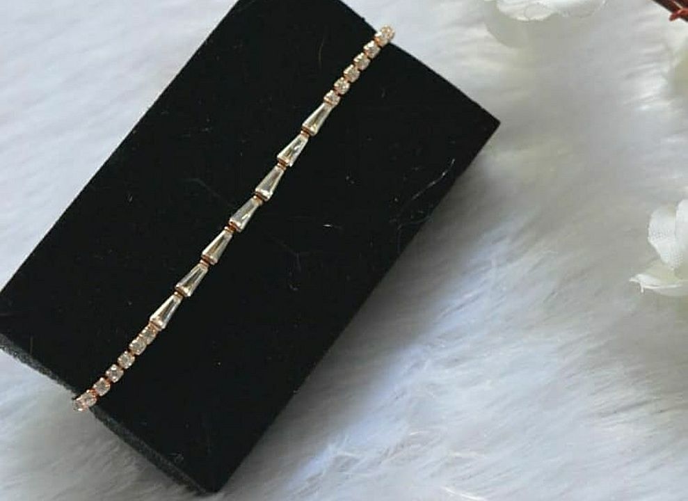 Classic Diamond Bracelet 💗 uploaded by STYLESCALE on 1/22/2021