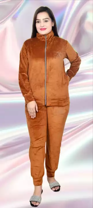 Product image of Winter Supersoft Tracksuit, price: Rs. 630, ID: winter-supersoft-tracksuit-29bda960