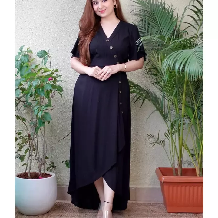 Post image Elegant Midi Dress ❤️Be Party ready with our cotton crepe midi dresses. It has butterfly sleeves, V neck , button details ,fit and flare asymmetric hem. This dress is a perfect pick for every outing. Crafted with lightweight fabric, this dress is a stunner.
Color: Greyish Blue, Purple, Black, Yellow and Royal Blue 
Fabric: Cotton Crepe
Size : M to XL
Disclaimer: Slight colour variations may occur due to different screen resolutions
Care: Dry Clean Only
Limited Stock.Wt'sup - 7003038096