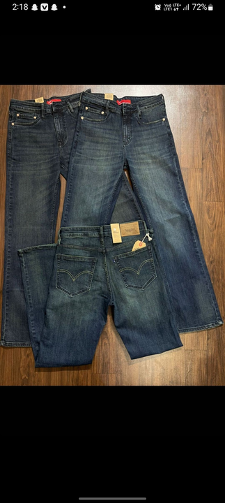 Post image I want 50+ pieces of Jeans at a total order value of 100000. I am looking for PREMIUM QUALITY . Please send me price if you have this available.
