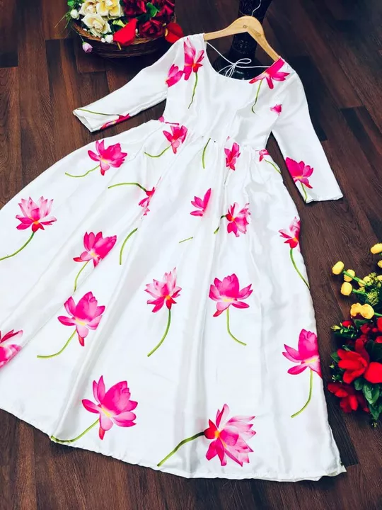 Post image White Lotus🤍🌷

A light and breezy dress that feels like Summer and Spring rolled into one outfit. Made from the soft silk fabric with  digital printing this fit-and-flare dress is a must-have! Lining provided.

Material:- Soft Silk
Complete Linning
Sleeves 20"+
Flare 3.5+ 
Length:- 50"+

Size *M-38 L-40 XL-42 XXL-44*

Price:- 649/-

Happy Shopping 🛍️😇🛒