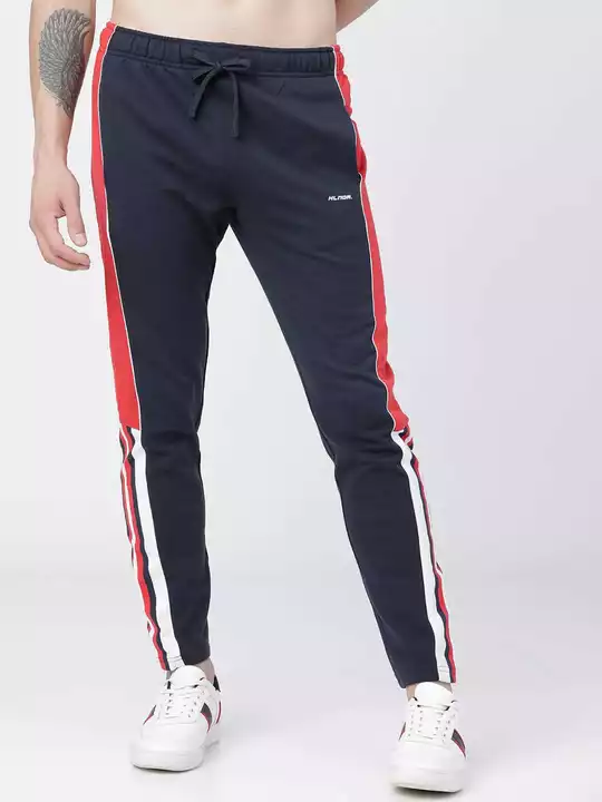 Trackpants  uploaded by business on 11/27/2022