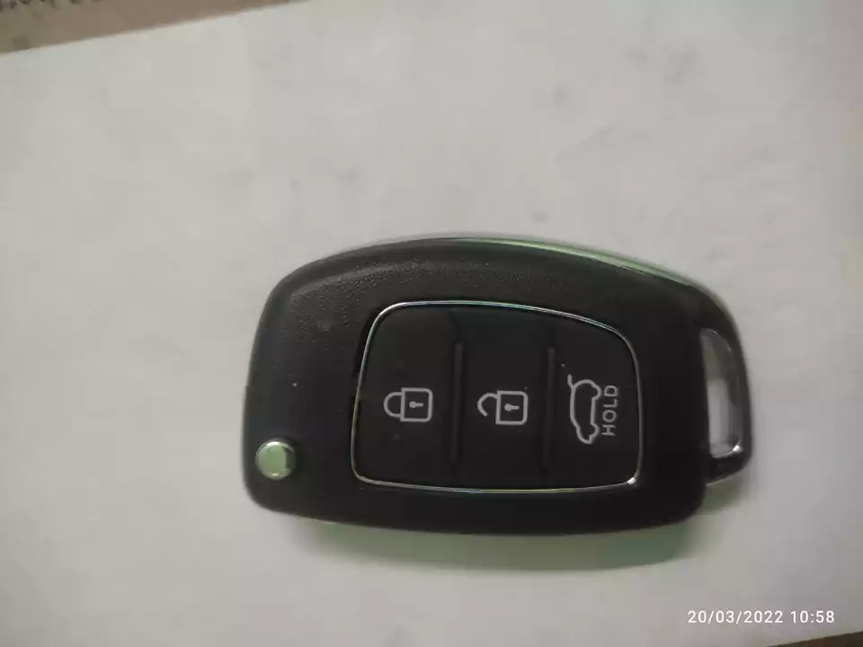 Car remote key flip key uploaded by Sardar ji Key maker all tiyp car Flip key  on 11/28/2022