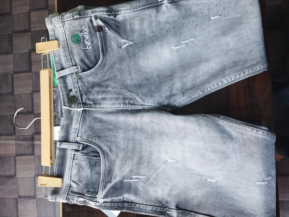 Post image United colors of Benetton jeans size 28 to 36