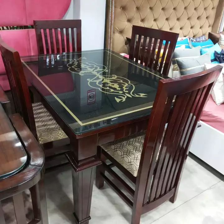 4 seat dinning set uploaded by Romi furniture  on 11/29/2022