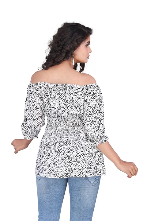 STREACHBLE OFF SHOULDER TOP uploaded by Agrahari Brother's Tex Co  on 11/29/2022
