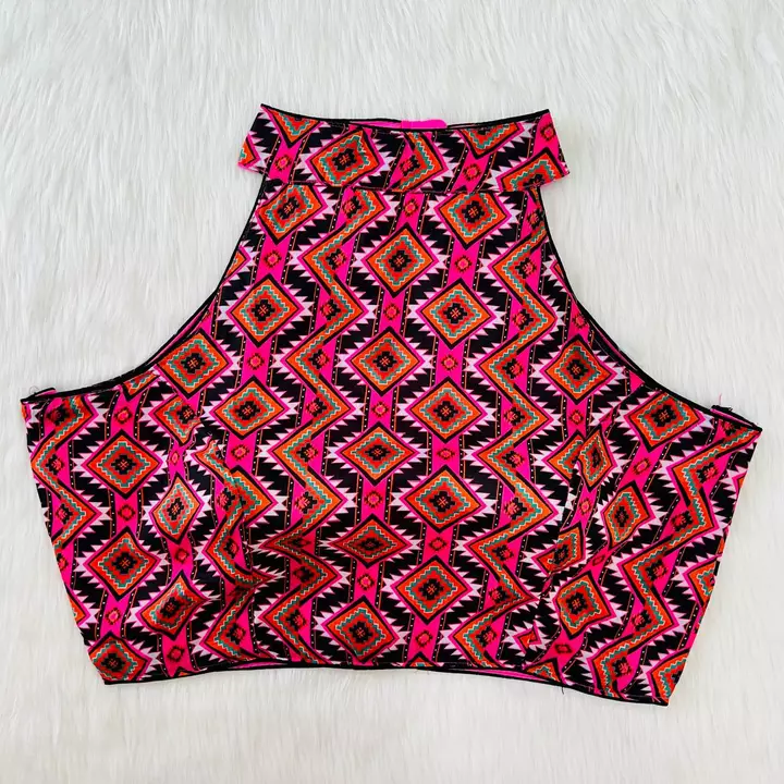 🥰*NEW MASLIN ✨ HALTER NECK PRINTED BLOUSE* 🥰

*FABRIC*:-- Maslin with digital print

*SIZE*:-- 38  uploaded by Blouse manufacturing on 11/29/2022