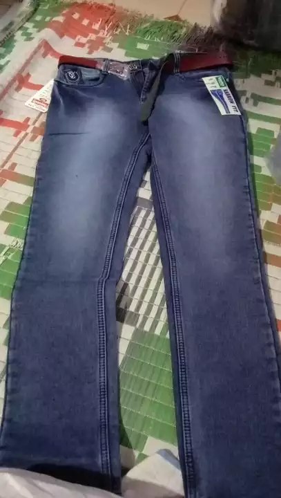 Product image with price: Rs. 410, ID: jeans-pant-749ef2fa