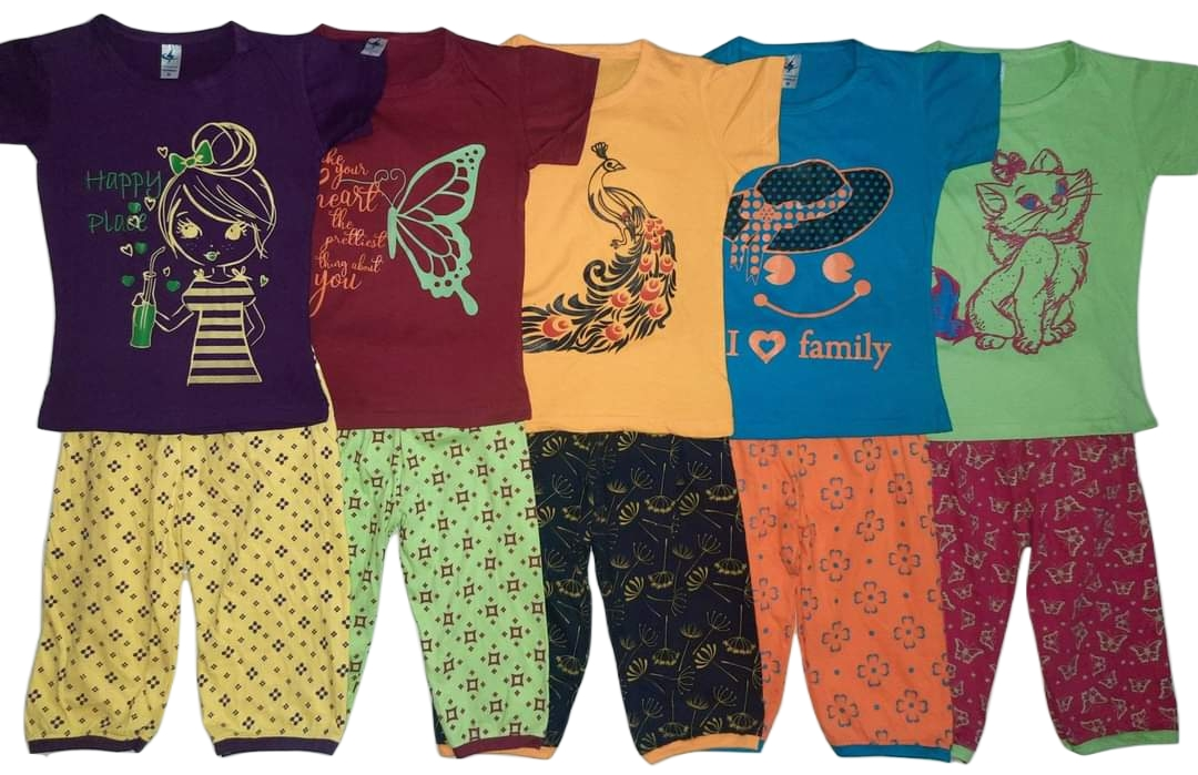 KIDS GIRLS TSHIRT 3/4th PANT CLOTHING SET fine fabric Cotton uploaded by Chennai Exporters on 12/1/2022