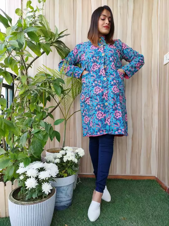Post image *New Winter Collection ...*
*Pure Cotton Printed Double Layered Winter Jackets*
*Asther Cotton 60*60"*
  

*Discription*
*Available Sizes - S to XXL*
*S - 36, M - 38, L - 40, Xl - 42, XXL - 44*
*Length - 36*
*Full Sleeves*
*Wooden Button*

*(Note - All measurements are in INCHES)*