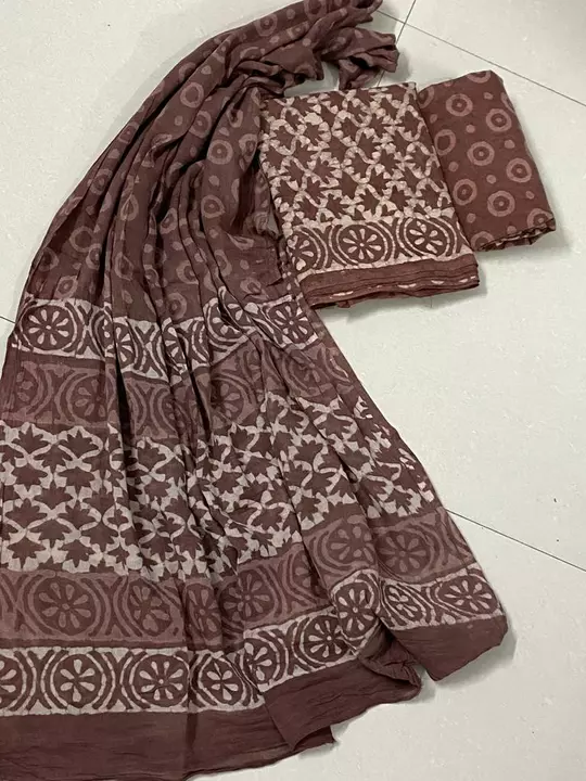 Cotton suits with cotton dupatta  uploaded by Indiana Creations  on 12/2/2022