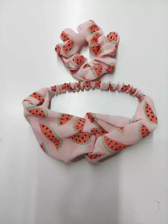 Product image with ID: kids-hair-band-with-scrunchies-c5be4b0c