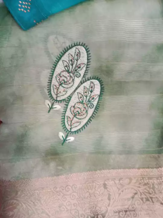 Product uploaded by Preeti Redemed and saree sentar kharai on 12/3/2022