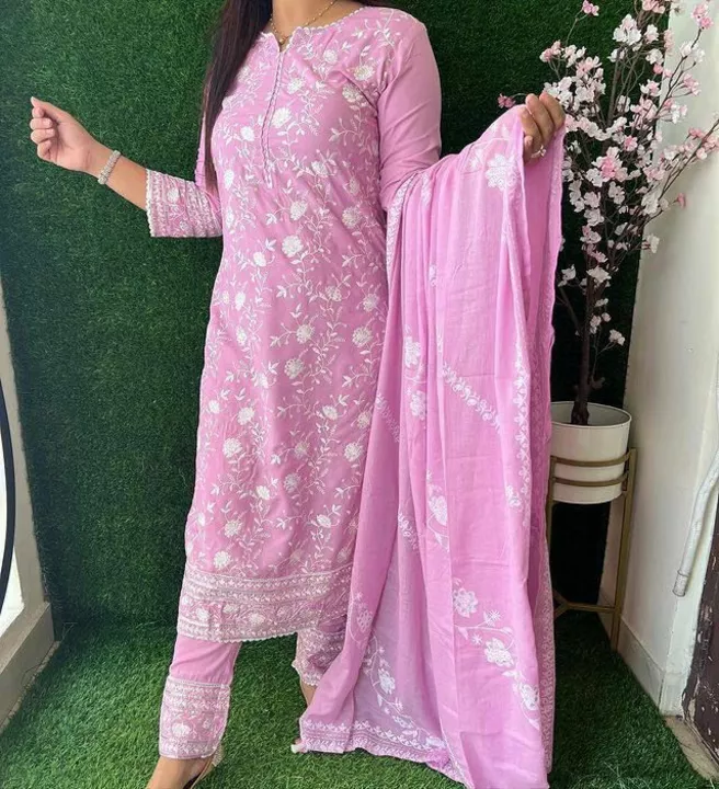 Post image I want 1-10 pieces of Dress at a total order value of 500. I am looking for Embroidery work dress 
Rs.1500
Original quality. Please send me price if you have this available.