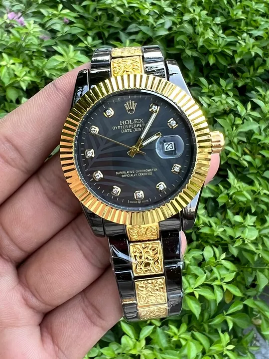 Post image *✅PRODUCT WILL BE DELIVERED SAME AS IN PIC &amp; VIDEO. NO CHANGE SEEN* ⭐️⭐️⭐️💯
* ROLEX* For men* 7A* Original model* Feature--12 hr dial-Dial size- 40MM-solid back steel-All Working &amp; Date working -Heavy machinery-Quartz Movement -Full Silver Copper silver Metal Band-Date indicator-    *(High Quality)*
  *✅Best price only:- ₹2149/-