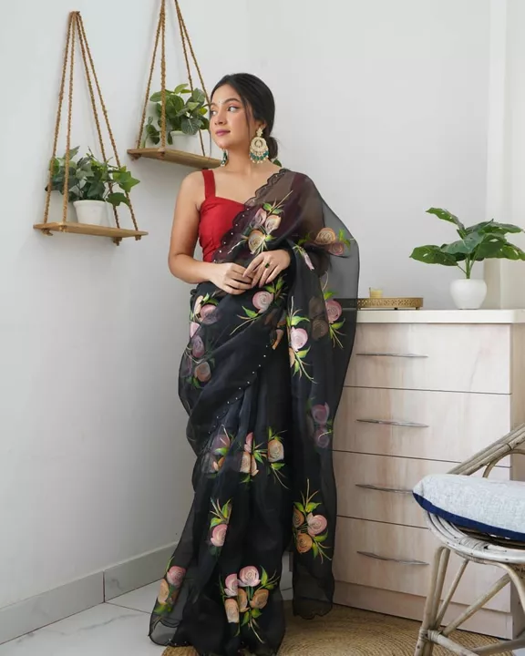 Hand painted organza sarees uploaded by The print house  on 12/4/2022