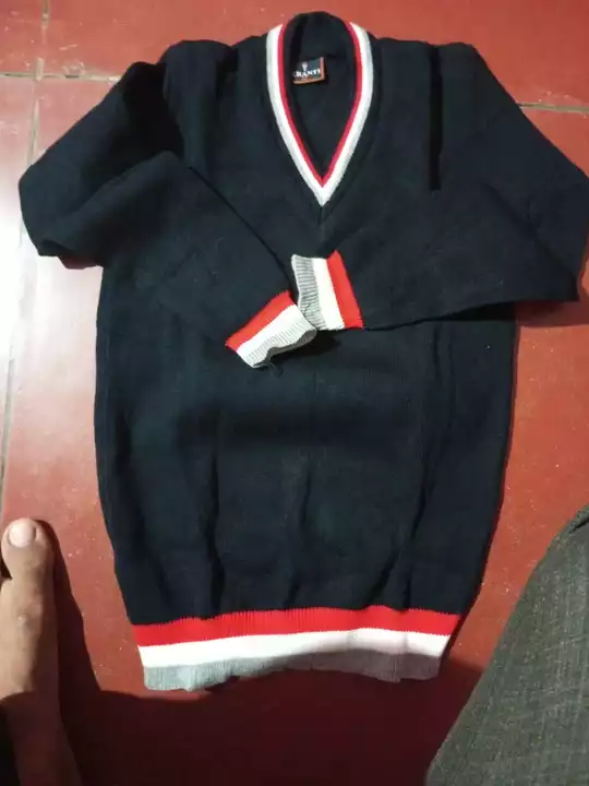 School Uniform Sweater uploaded by Shri Balaji Enterprises on 12/4/2022