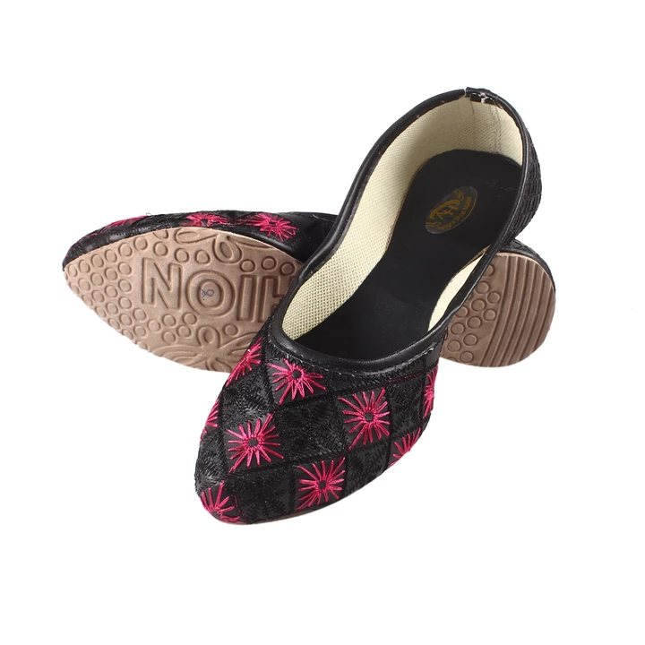 Women slipper uploaded by Afzal Hussain Nagra shoe maker on 12/4/2022