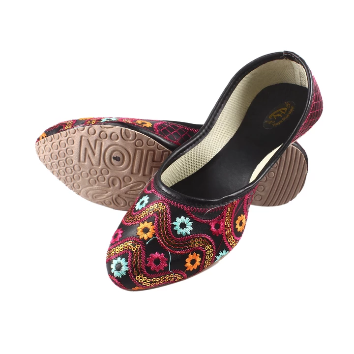 Women slipper uploaded by Afzal Hussain Nagra shoe maker on 12/4/2022