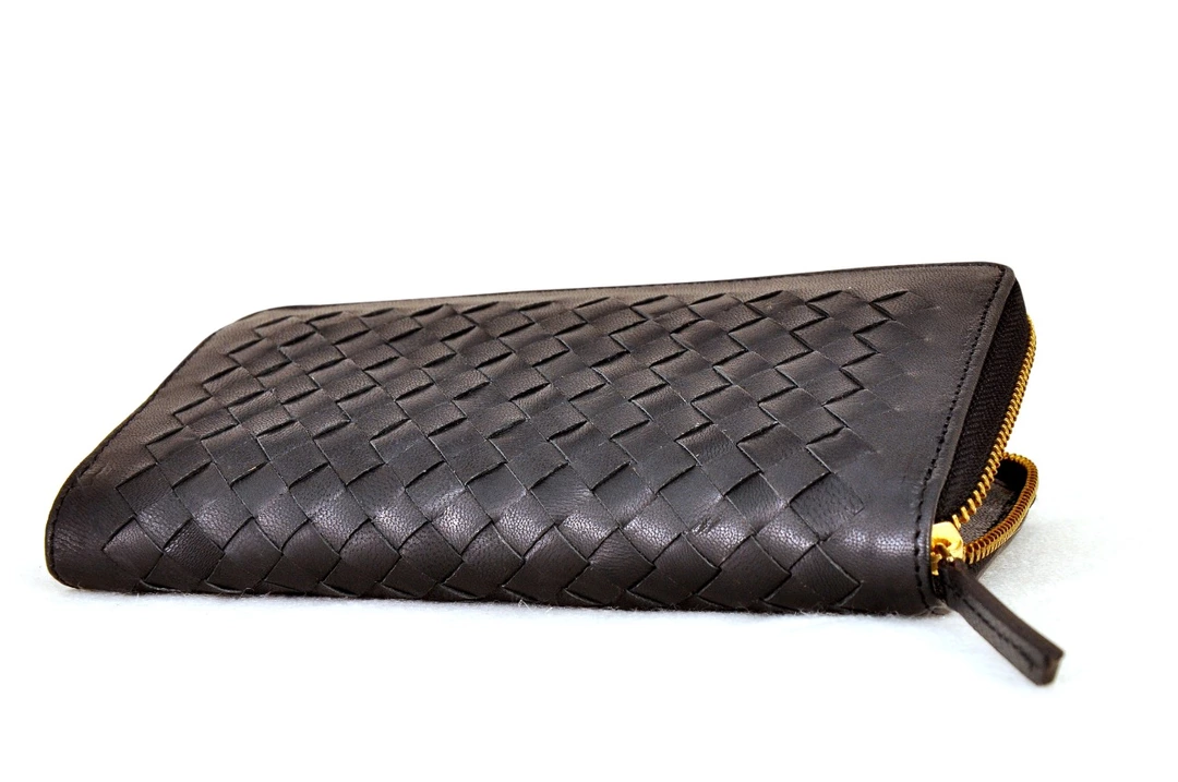 Ladies woven leather wallet  uploaded by Classic leather craafts on 12/5/2022