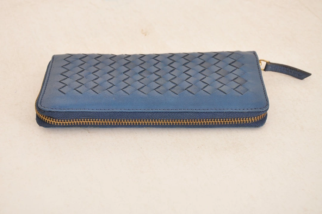 Women's leather woven wallet, Purse  uploaded by business on 12/5/2022