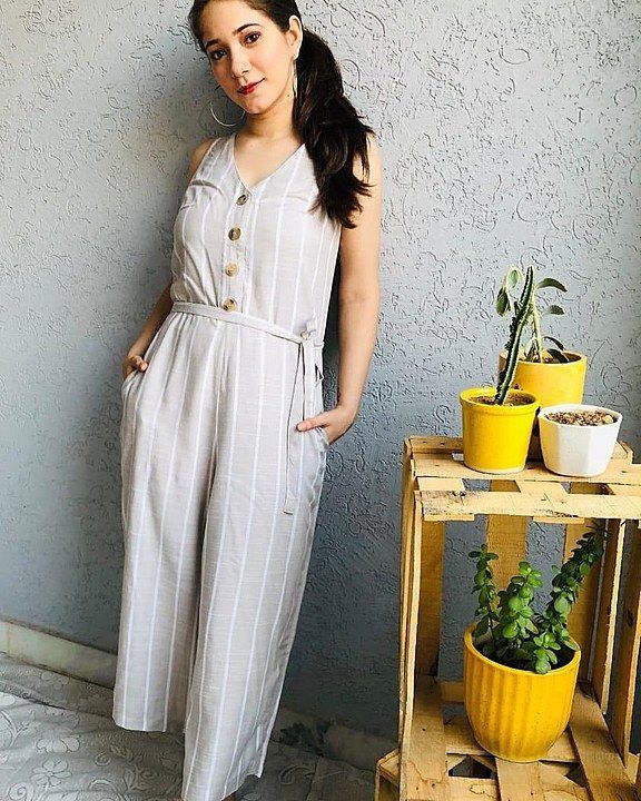 Post image Want this 😍 get this beautiful jumpsuit for you 🙈♥️ at your doorstep 🥰.
DM to buy ✍🏻