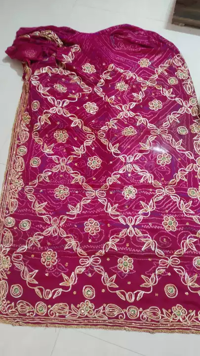 Post image I want 500 pieces of Dupatta  at a total order value of 25000. Please send me price if you have this available.