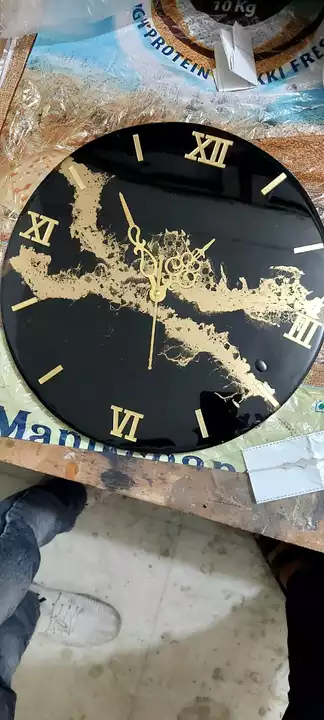 Resin clock  uploaded by Resin arts on 12/7/2022