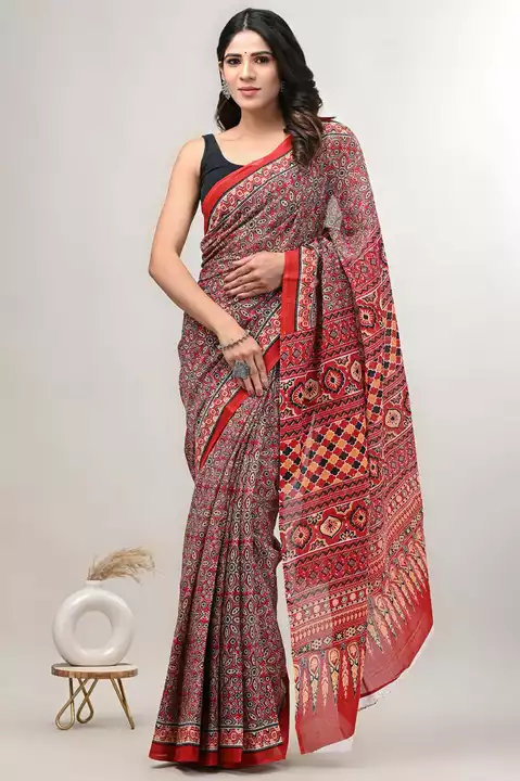 Cotton printed saree with blouse pcs.  uploaded by Inbox Handicrafts on 12/7/2022