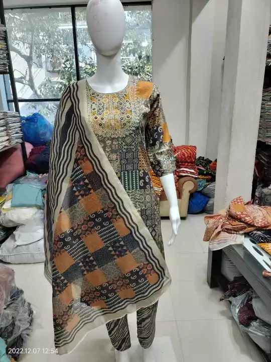 Designer 3 pis uploaded by Guru kripa textiles on 12/8/2022