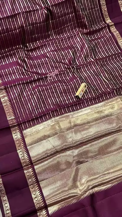 Weaving saree  uploaded by Saree bhandar on 12/8/2022