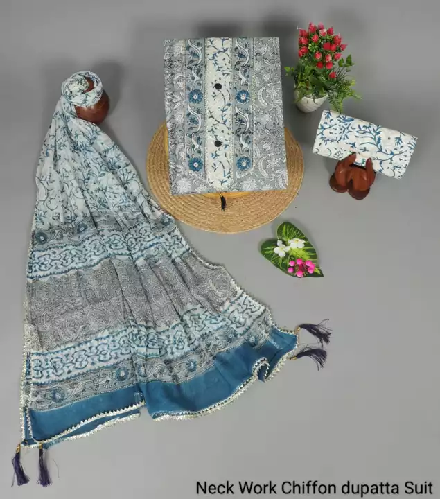 Cotton suit with chiffon dupatta  uploaded by The print house  on 12/9/2022