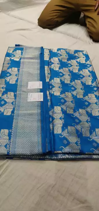 Post image *SHOWROOM CLOSED SAREES*
ALL ARE 2000-3000-5000-10000-20000 RETAIL SAREES 
80 PIECES
*RATE = 1100/-* ONLY