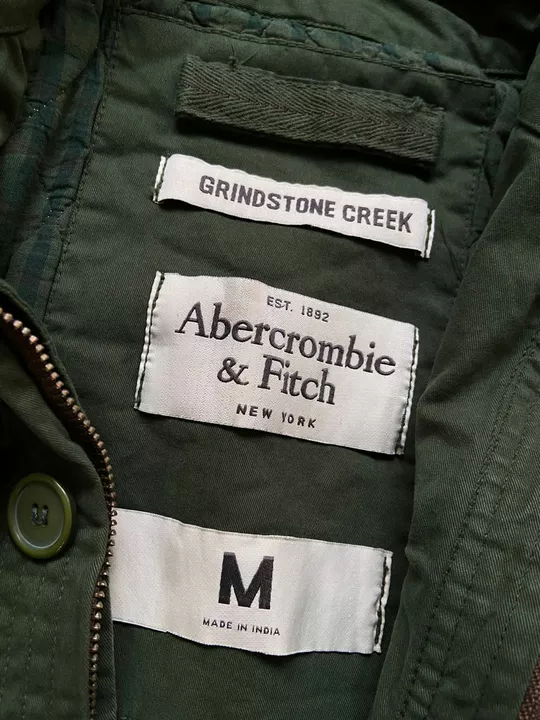 Abercrombie & fitch 
heavy cotton jacket
 uploaded by Stylee king on 12/12/2022