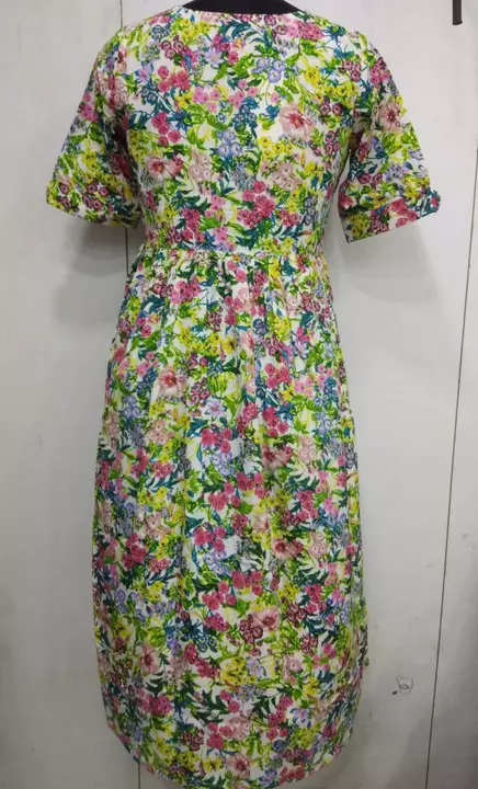 *RiTEeRiWaJ*

Presents

*Green Floral Print Dress* 😍😍💖

Classic Dress Are Delightful And This Eas uploaded by Riteeriwaj on 12/12/2022