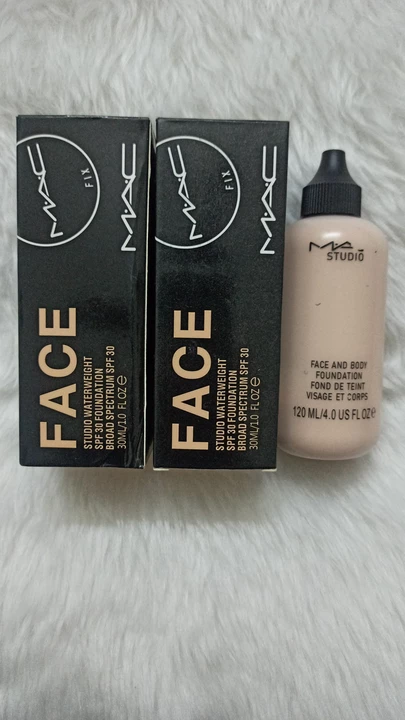 MAC FACE AND BODY FOUNDATION 40 ML uploaded by MUKHERJEE AND SONS on 12/13/2022