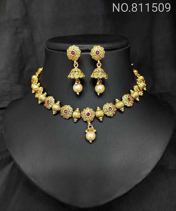 Jewelery set uploaded by The bhatiya collection on 2/1/2021
