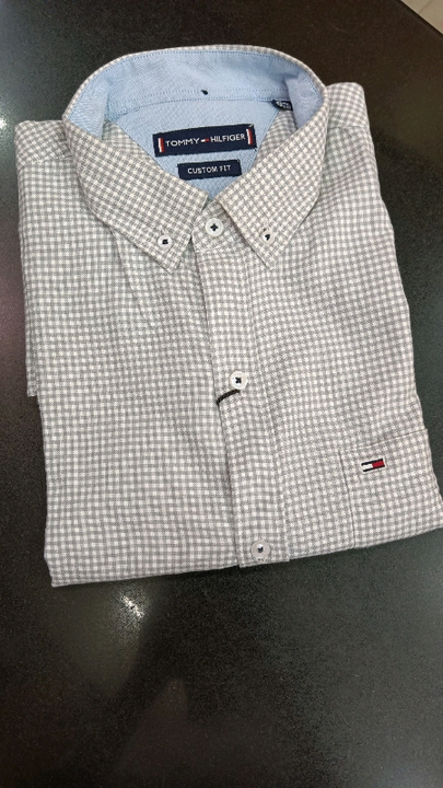 Tommy Hilfiger shirt uploaded by business on 12/14/2022