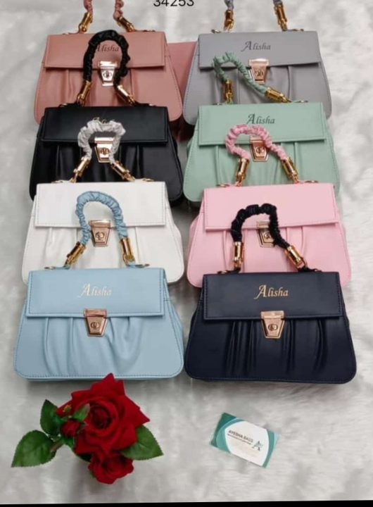 Ladies purse Naomi  uploaded by business on 12/14/2022