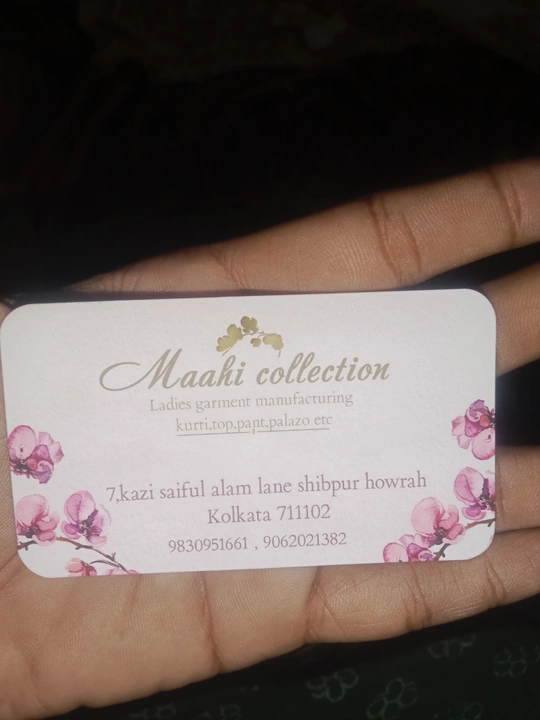 Visiting card store images of Maahi collection