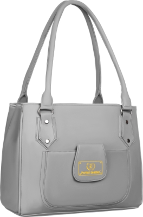perfect leather Women Silver Shoulder Bag

For Women

Material: Artificial Leather

Closure: Zip

Ev uploaded by business on 12/15/2022