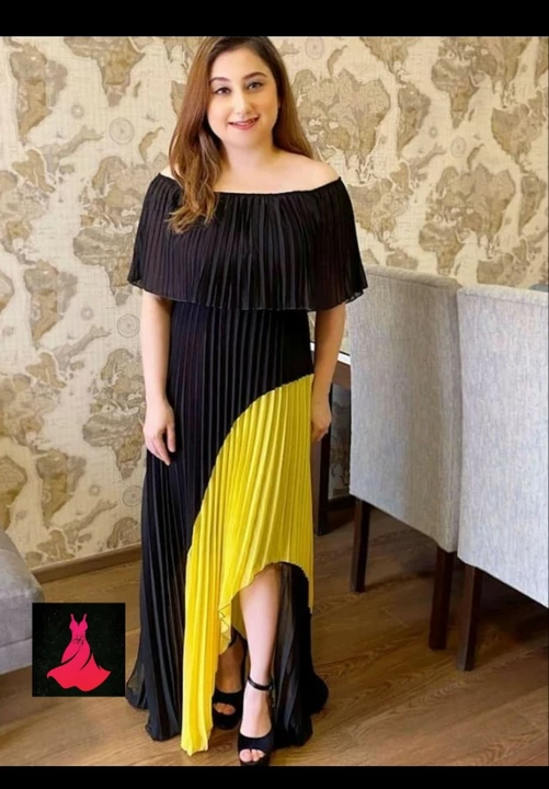 stylish dual shade gown uploaded by Shree shyam enterprises on 12/16/2022