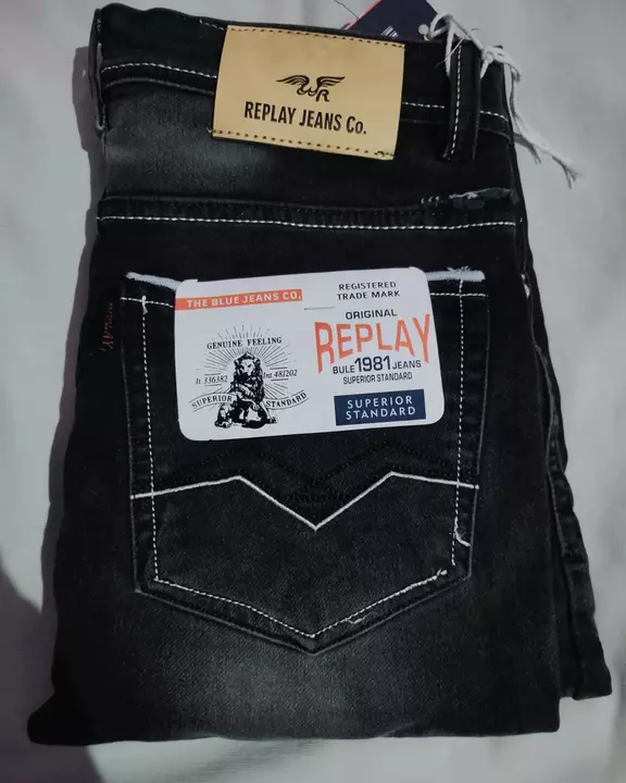 Men's jeans uploaded by business on 12/18/2022
