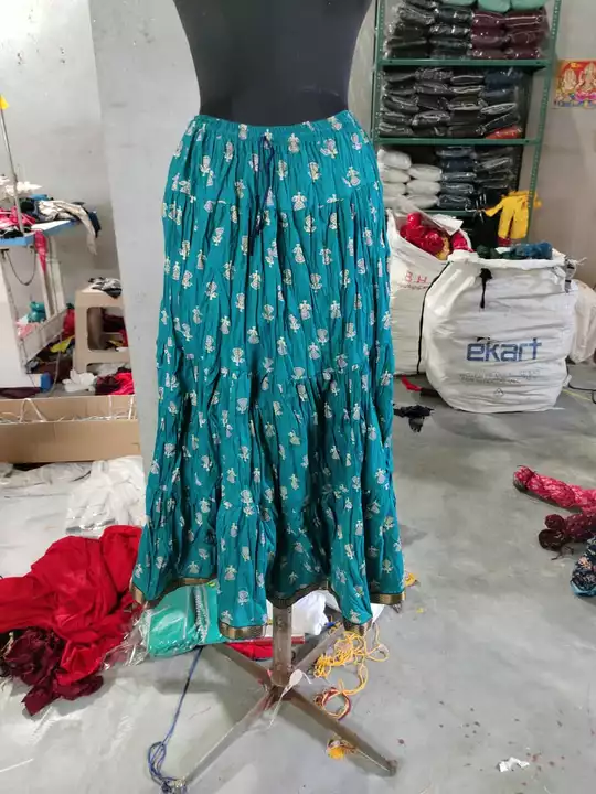 5 meter skirt with dimond lace uploaded by M/S SAROJ ENTERPRISES on 12/19/2022