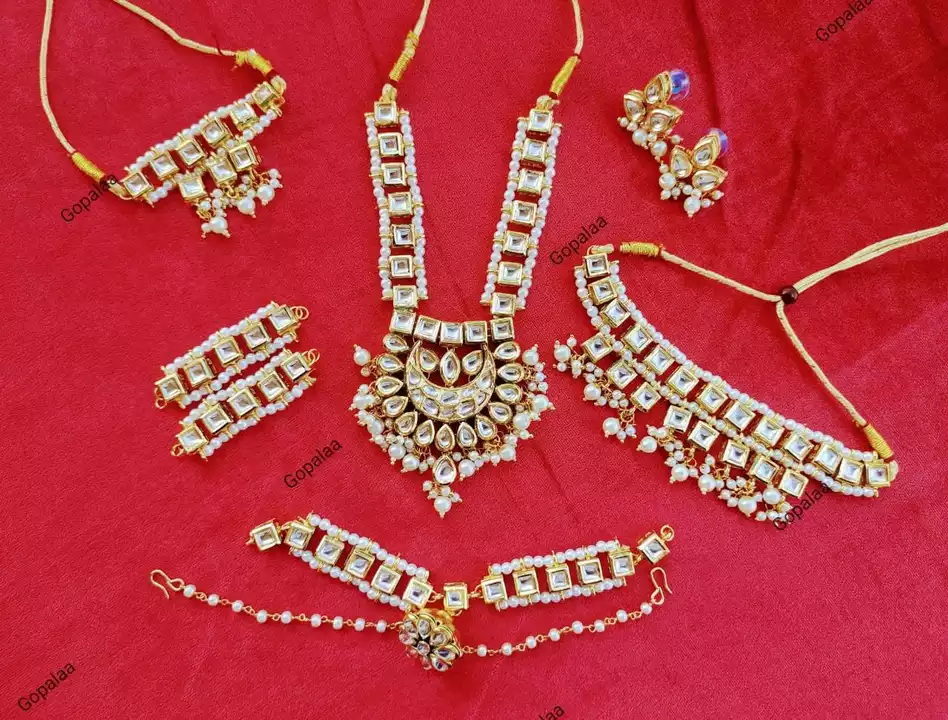 Ladoo gopal dress and accessories  uploaded by Topbrass on 12/19/2022